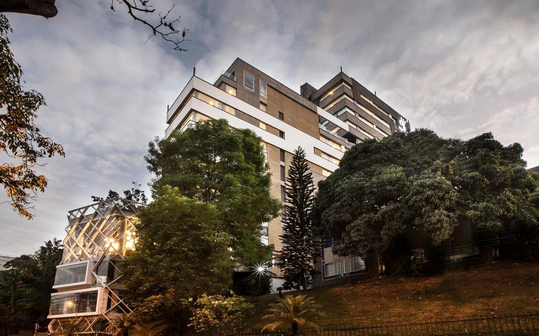 V Grand Hotel, A Member Of Radisson Individuals Medellín Kültér fotó